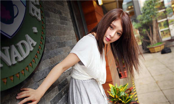 崇明想找一个女性生孩子给报酬-｛找个女人生孩子多少钱｝